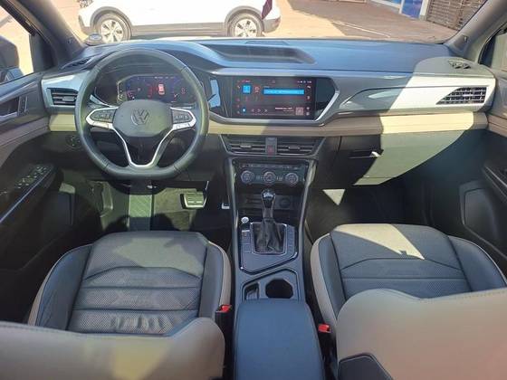 VOLKSWAGEN TAOS 1.4 250 TSI TOTAL FLEX HIGHLINE AUTOMÁTICO